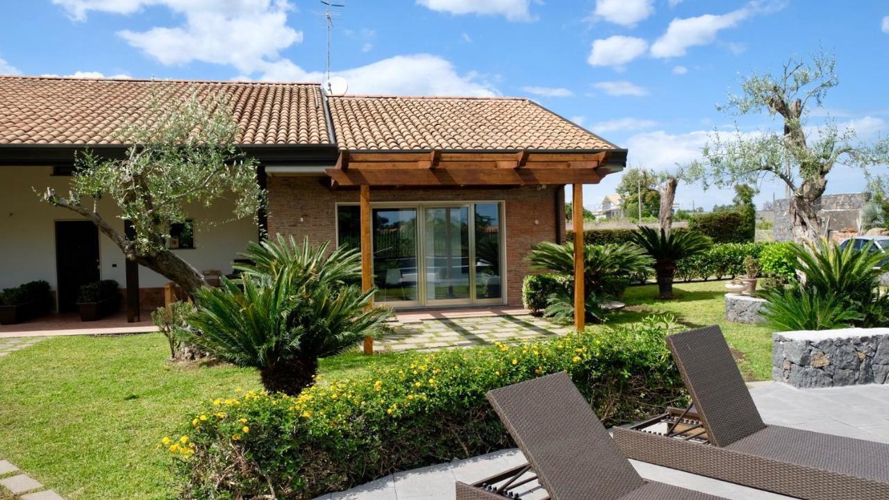 Holiday Homes Borgo Papardo Giarre Exterior foto